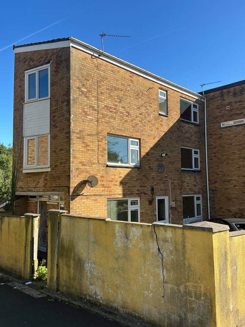 60 Round Wood Llanedeyrn, Cardiff, CF23 9PG
