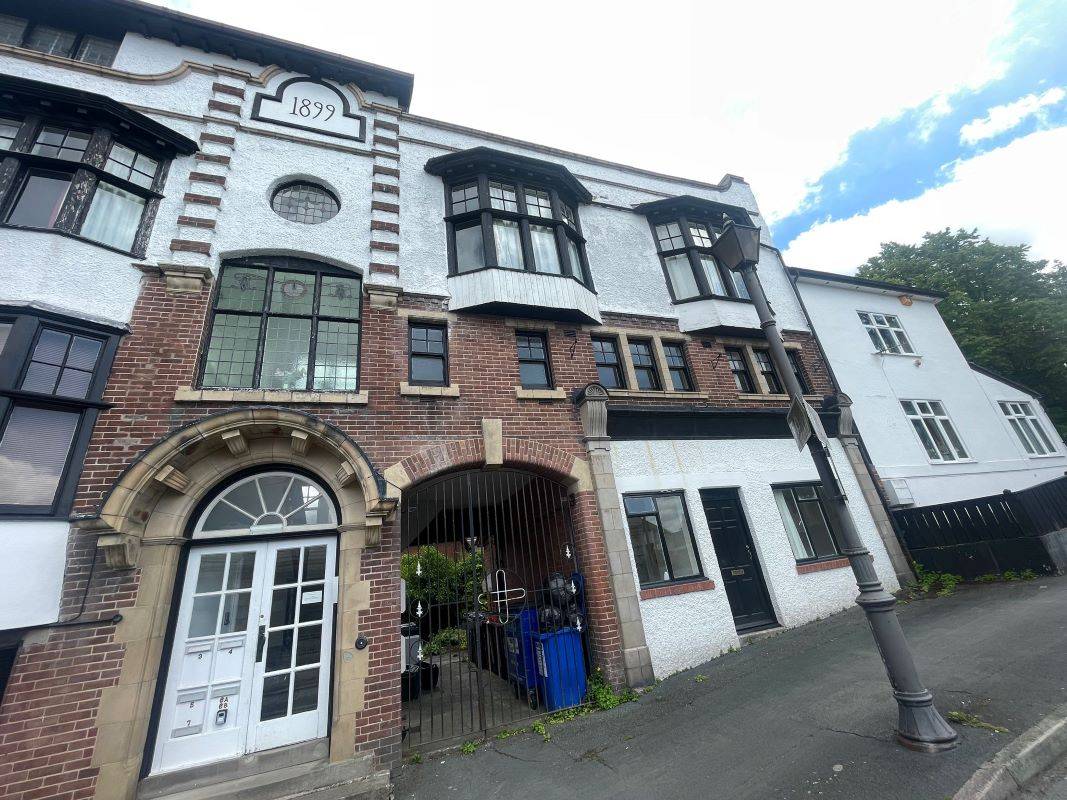 Flat 1 Sunnycroft, Llandrindod Wells, Powys, LD1 5HU