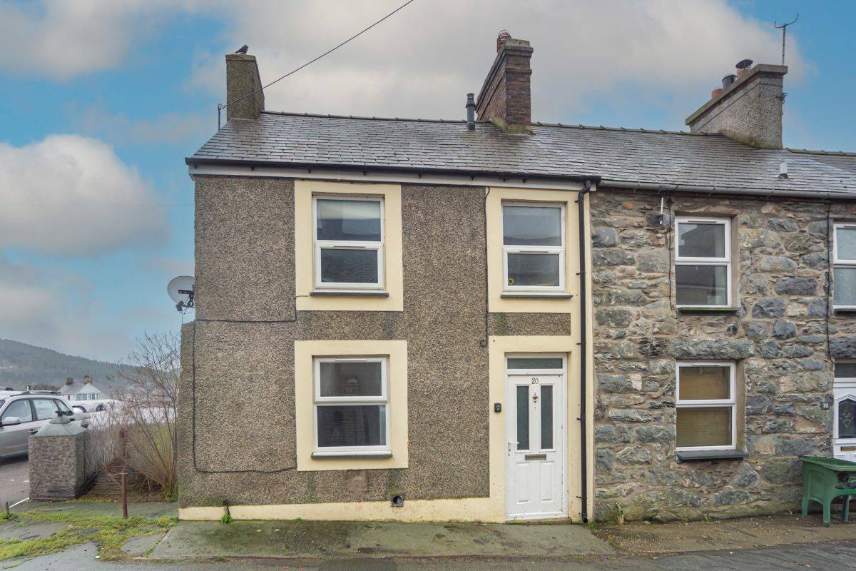 20 Cefnfaes Street Carneddi, Bethesda, Gwynedd, LL57 3BW