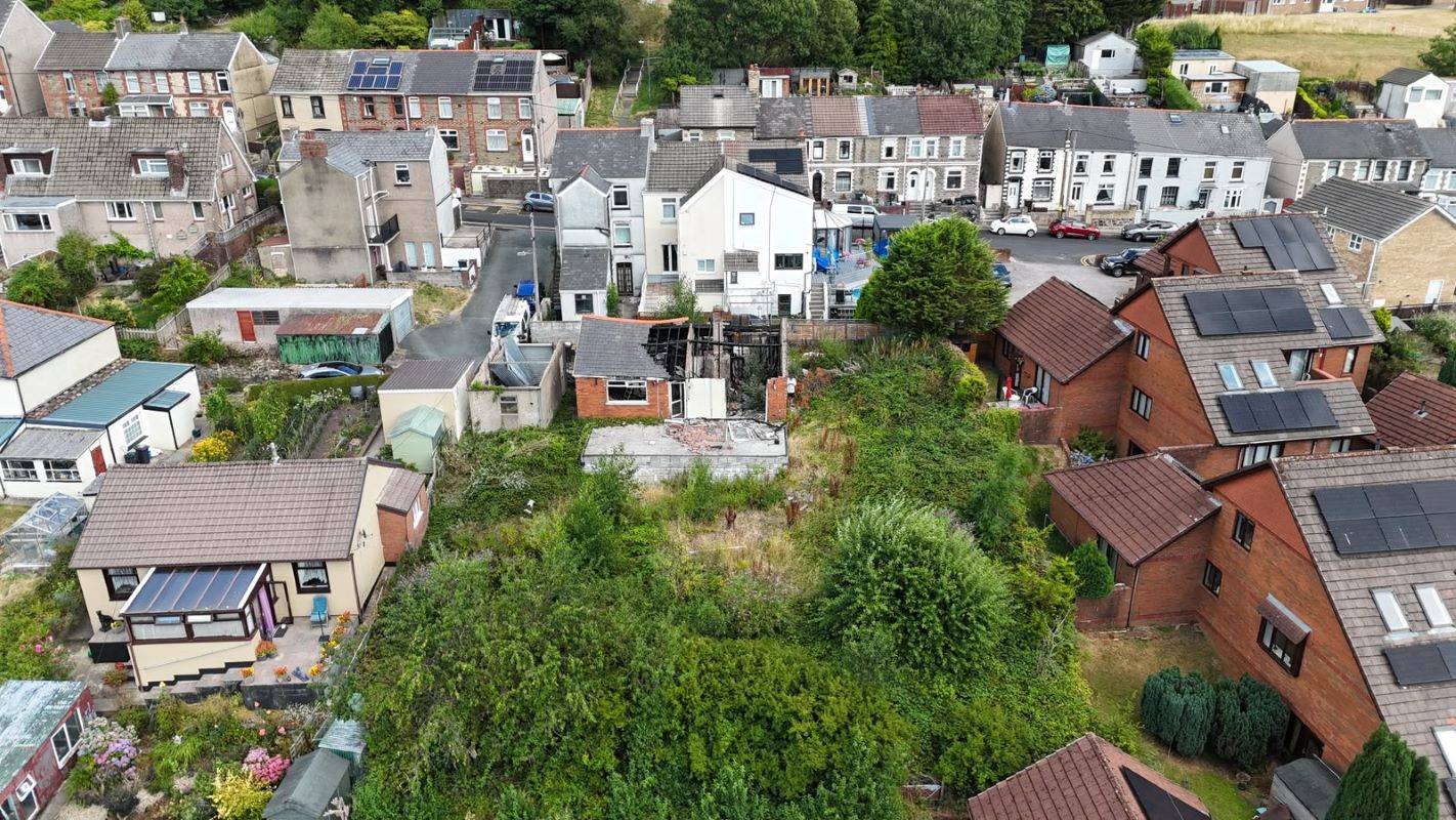 Greenmeadow Bungalow, Greenmeadow Terrace, Abertillery, Blaenau Gwent, NP13 1JA