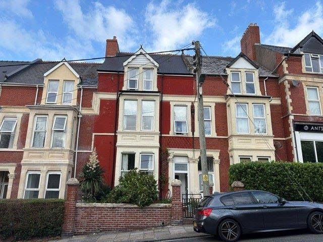 22 Plymouth Road, Barry, CF62 5TY