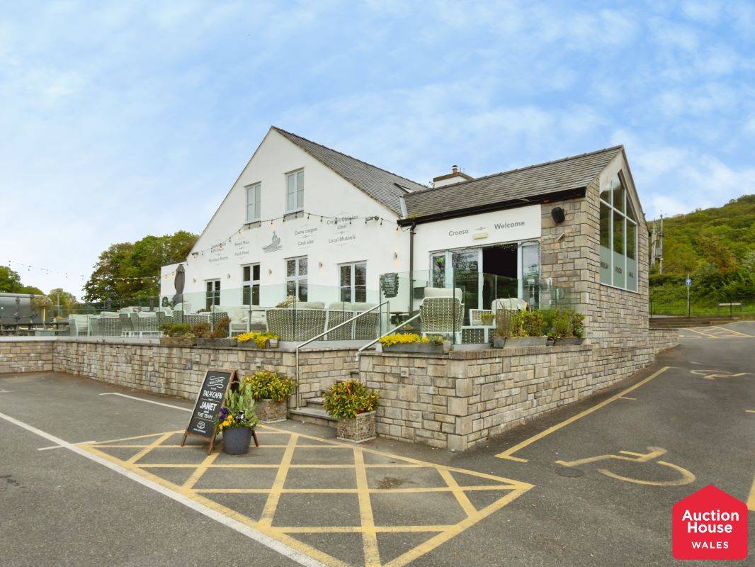 The Talycafn Tal-y-Cafn, Colwyn Bay, Conwy, LL28 5RR