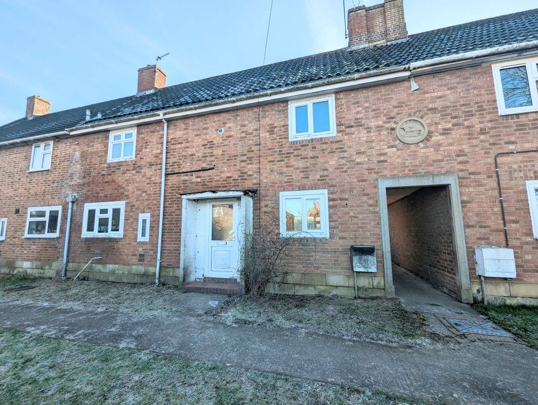 16 The Circle Dilton Marsh, Westbury, Wiltshire, BA13 4BZ