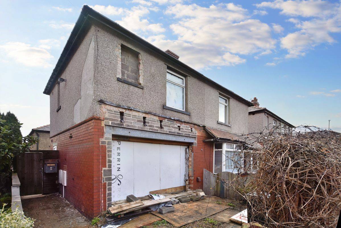 8 St. Albans Avenue, Huddersfield, West Yorkshire, HD3 3RX