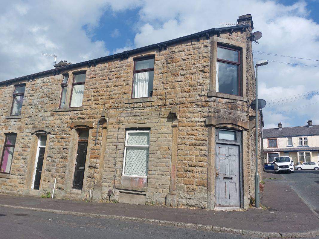 Apartment 1, 24 Herbert Street, Burnley, Lancashire, BB11 4JX