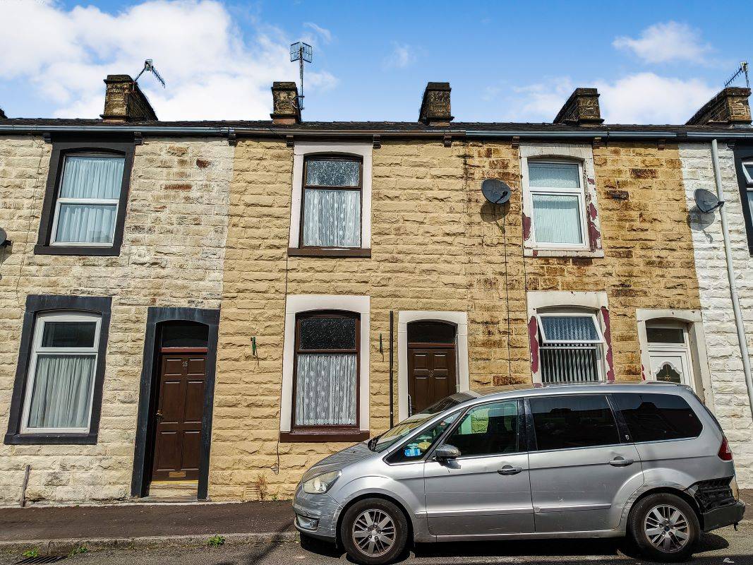 13 Saxon Street, Burnley, Lancashire, BB10 1AE