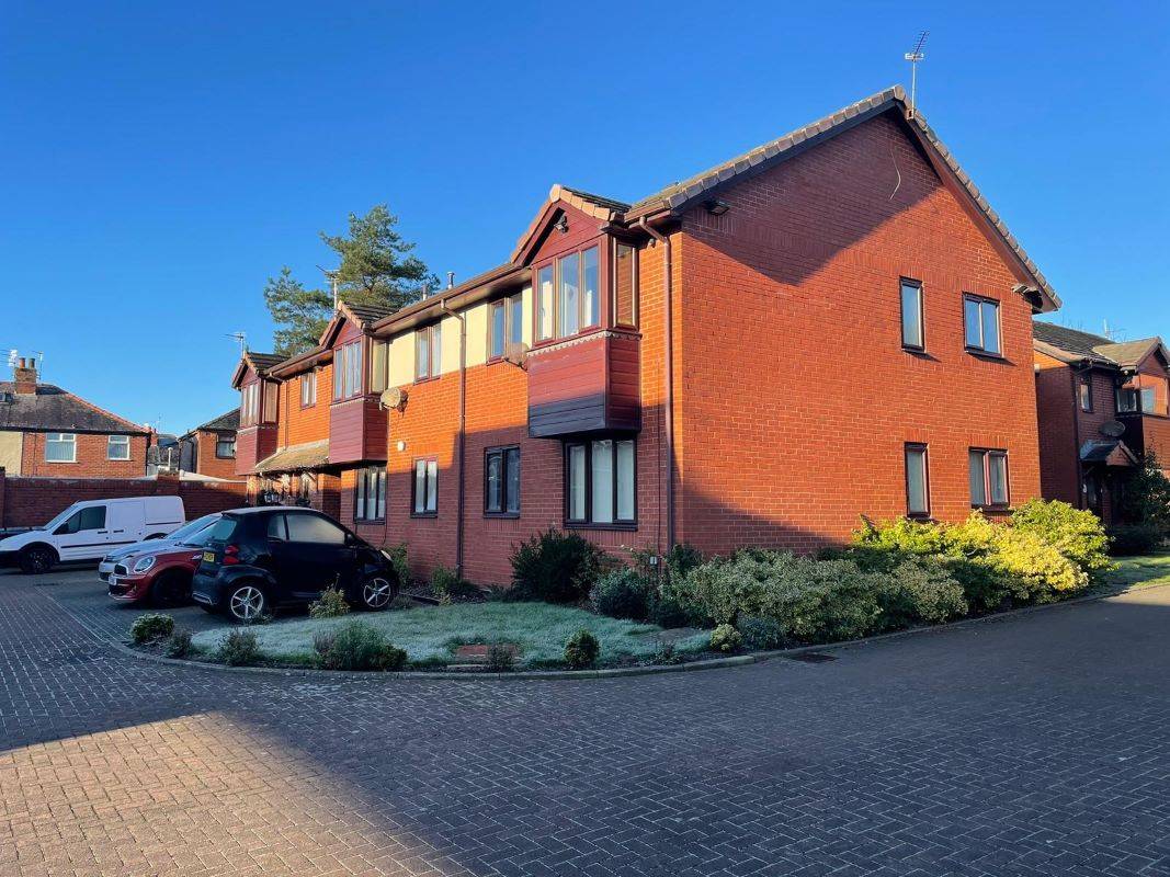 2 Mere Park Court Preston Old Road, Blackpool, Lancashire, FY3 9SP