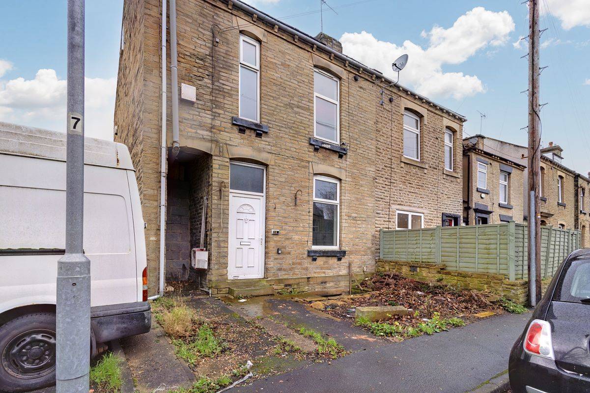 19 St. John Street, Brighouse, West Yorkshire, HD6 1HN