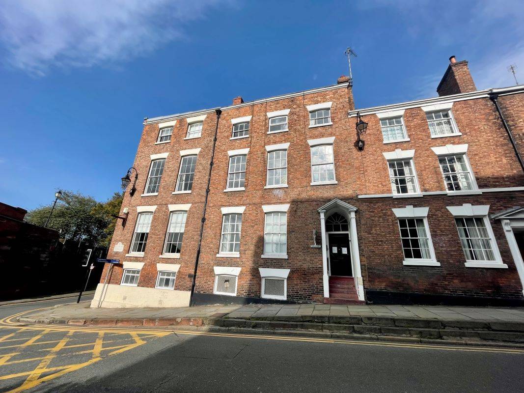 102 Watergate Street, Chester, Cheshire, CH1 2LF