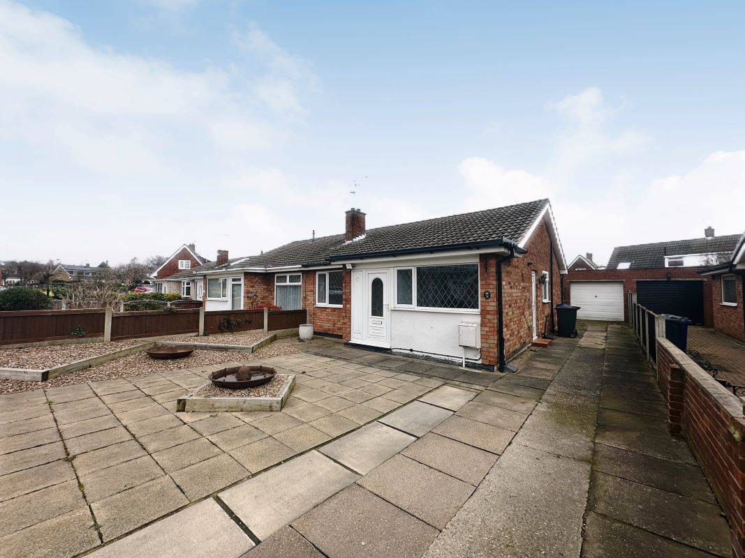 31 Elmwood Crescent, Armthorpe, Doncaster, South Yorkshire, DN3 3AY
