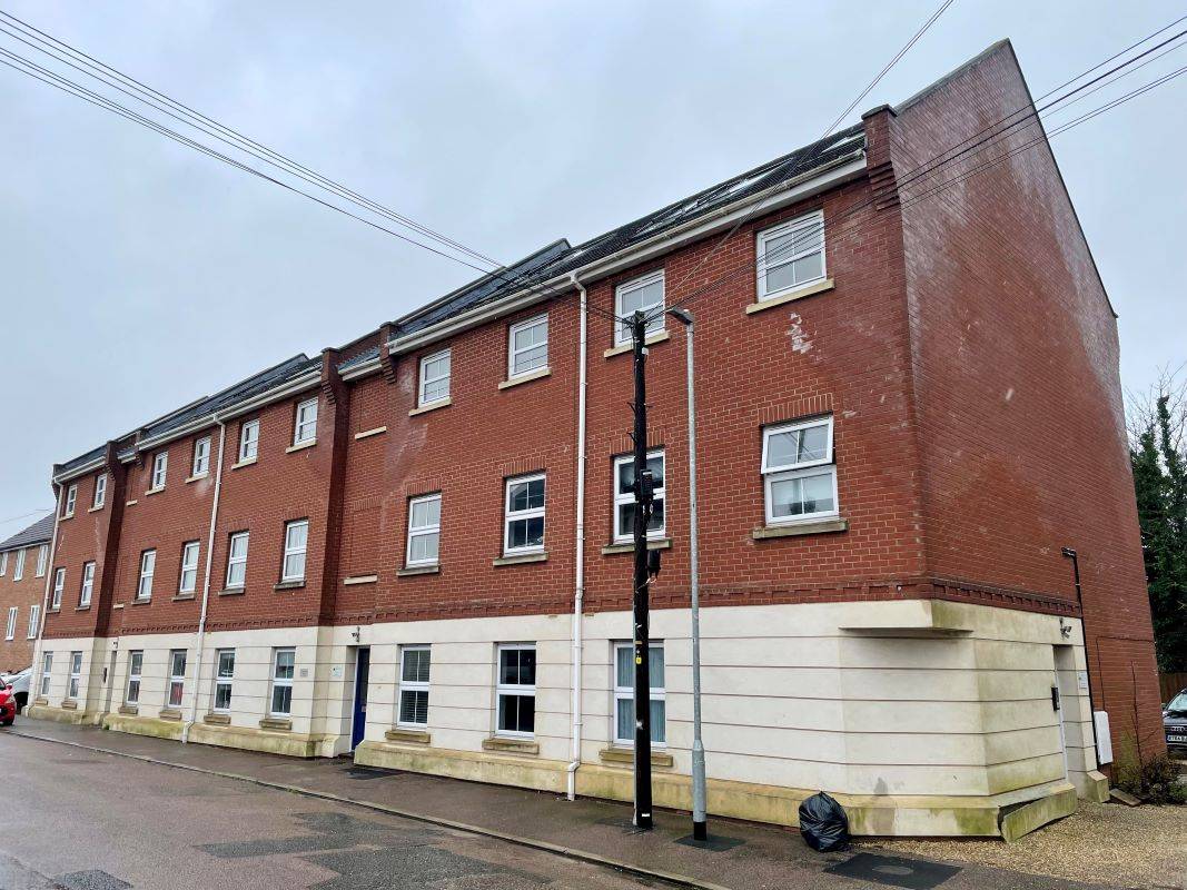 Flat 8 Albermarle House, Harwich, Essex, CO12 3HL