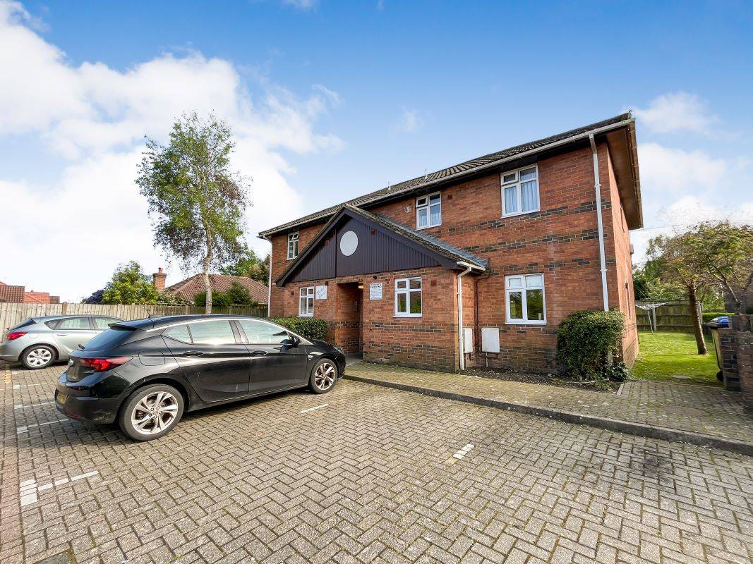 Flat 2, Nichola Court, 3 Rosemary Gardens, Poole, Dorset, BH12 3HF