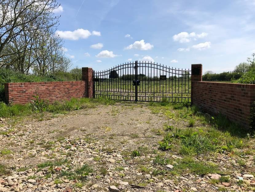 Broadoak Farm Showmans Land Bar Green Lane, Stickney, Lincolnshire, PE22 8ER