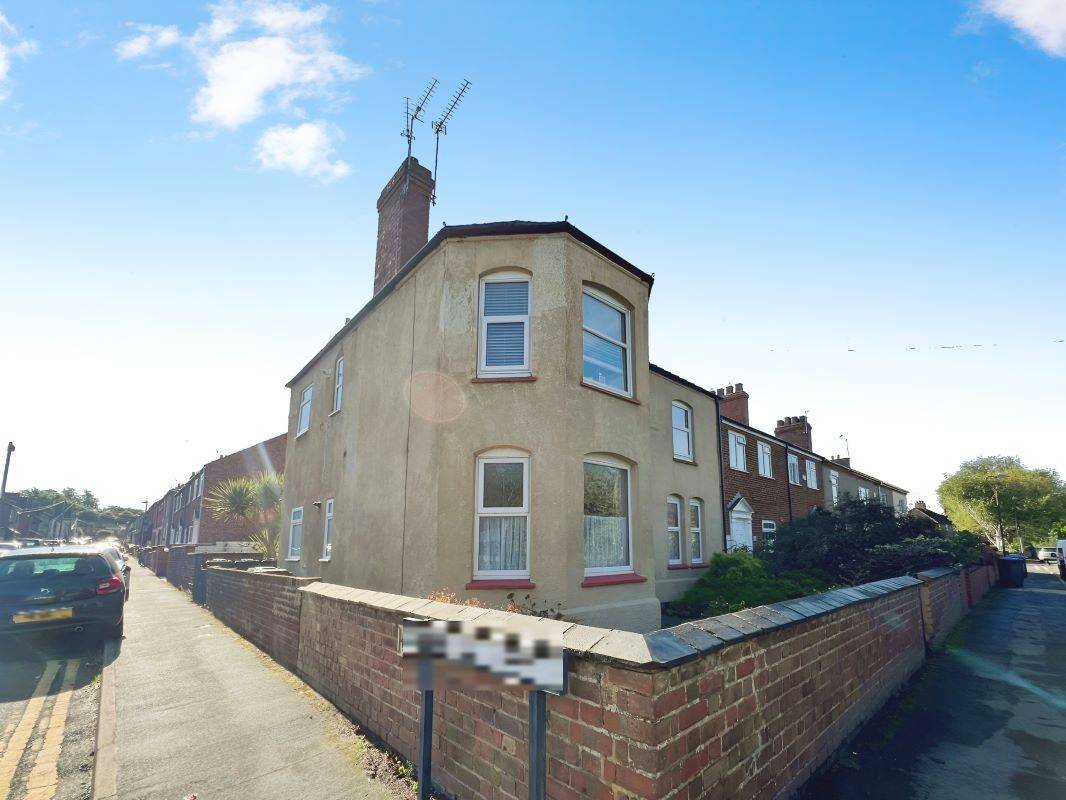75 Newland Street, Rugby, Warwickshire, CV22 7BJ