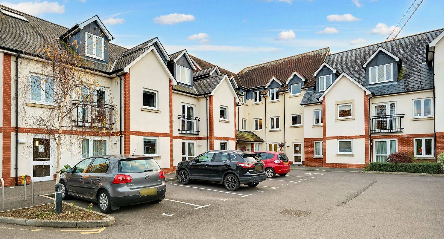 Farringford Court 1 Avenue Road, Lymington, Hampshire, SO41 9PA
