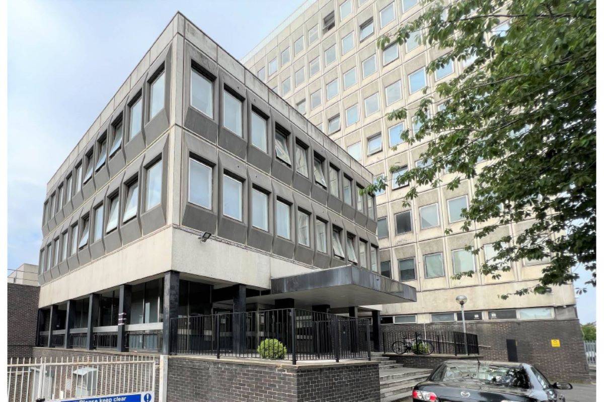 914 Colonnade House, Bradford, West Yorkshire, BD1 2HQ