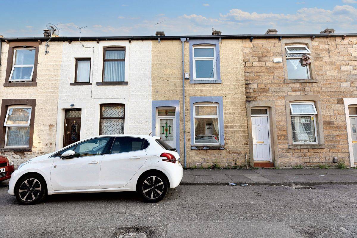 18 Towneley Street, Burnley, Lancashire, BB10 1UJ