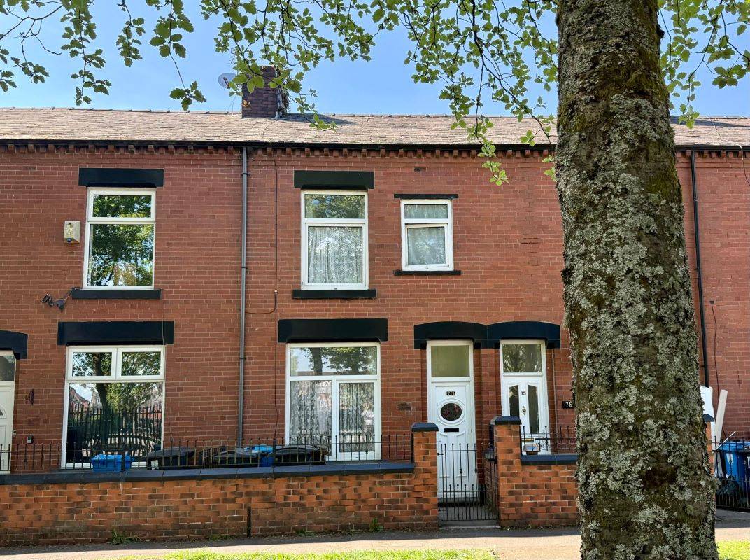 73 Mayfield Road, Oldham, Lancashire, OL1 4LG