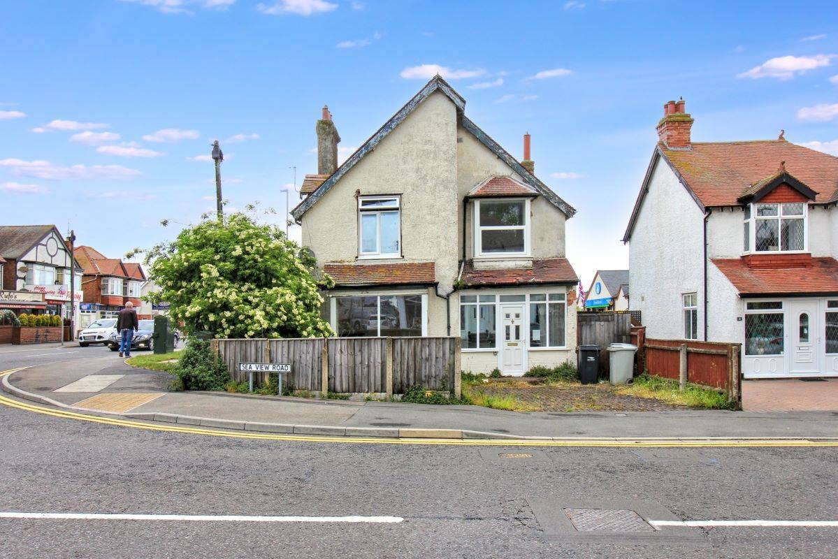 1 Sea View Road, Skegness, Lincolnshire, PE25 1BP