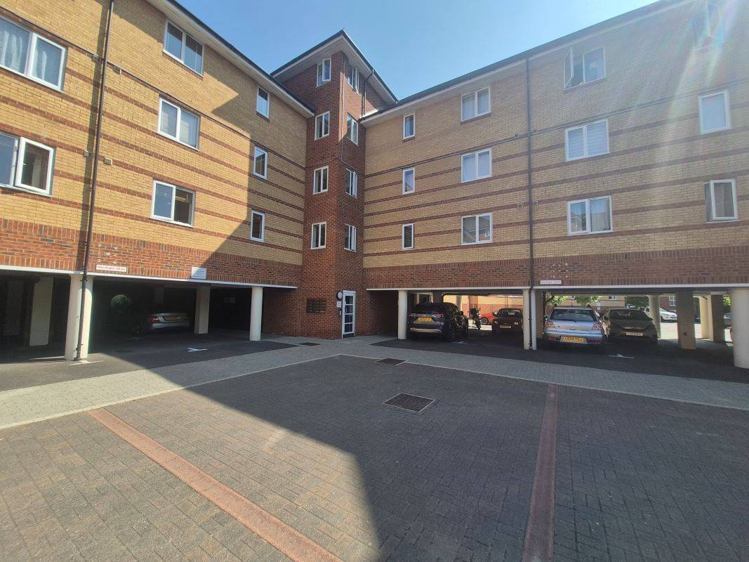 Flat 50 Scotney Gardens, Maidstone, Kent, ME16 0GR