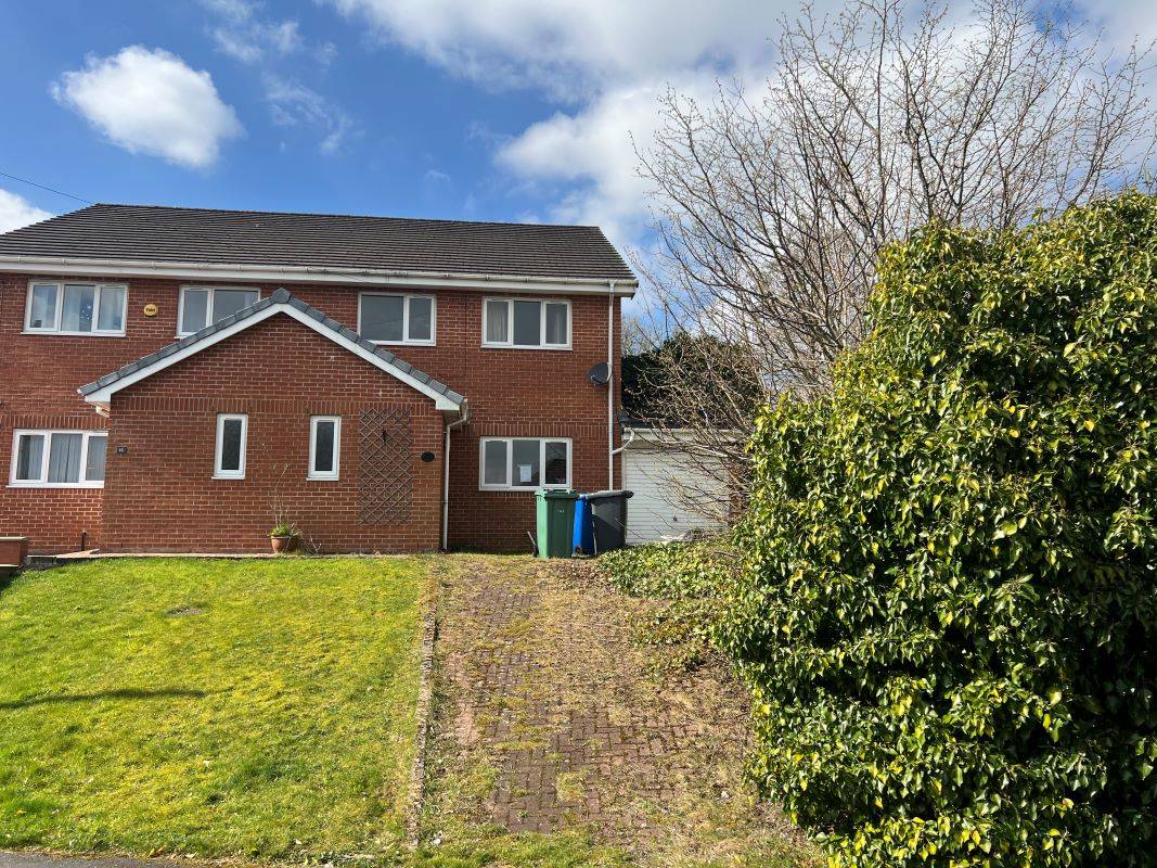 14 Byron Road Greenmount, Bury, Lancashire, BL8 4EN