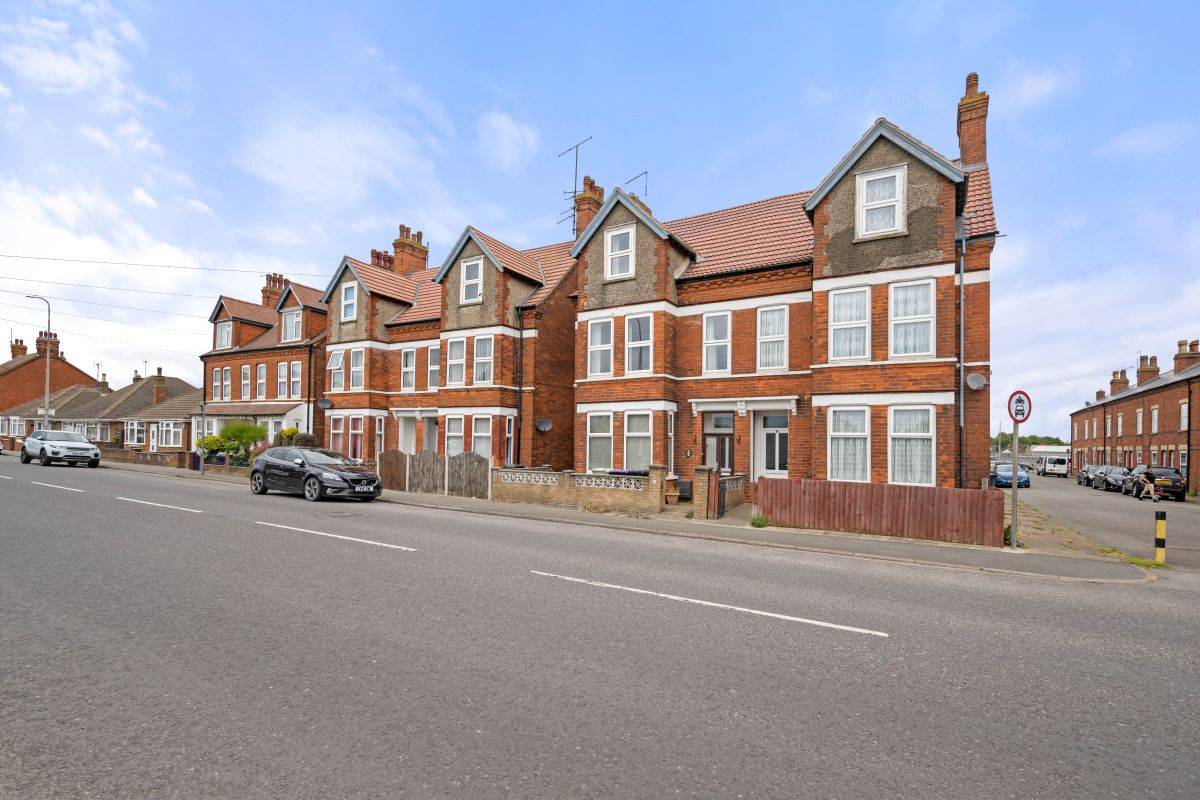 100 Wainfleet Road, Skegness, Lincolnshire, PE25 3RQ