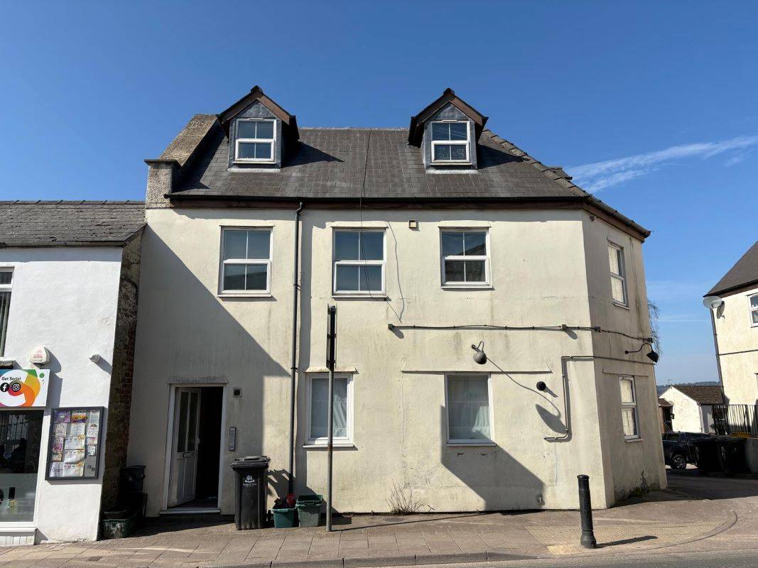 Flat 5 29 Market Street, Cinderford, Gloucestershire, GL14 2RT