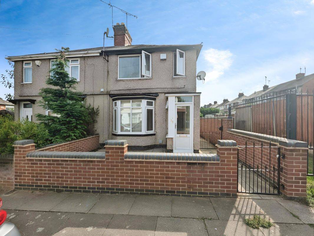 2 Blenheim Avenue Holbrooks, Coventry, West Midlands, CV6 4FY