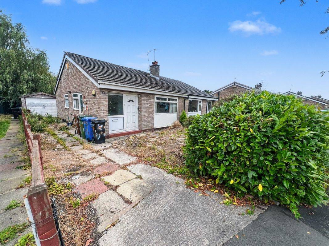 43 Fountains Road, Cheadle Hulme, Cheadle, Cheshire, SK8 7PY