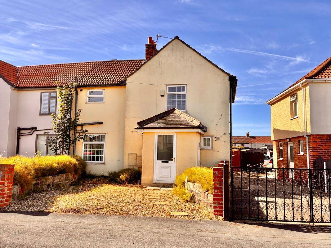 96 Aberconway Crescent New Rossington, Doncaster, South Yorkshire, DN11 0JJ