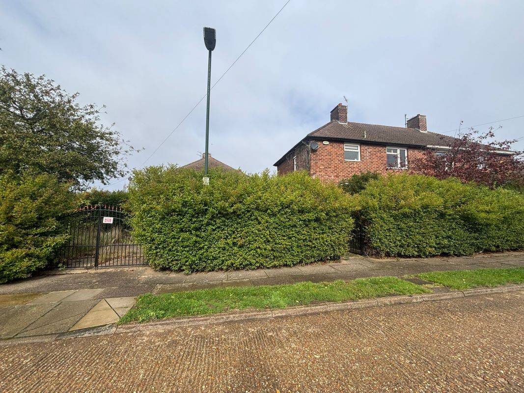 1 Bempton Grove, Grimsby, South Humberside, DN32 9TQ