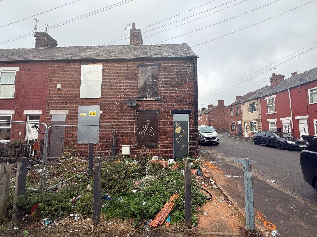 2 Claycliffe Terrace Goldthorpe, Rotherham, South Yorkshire, S63 9HW