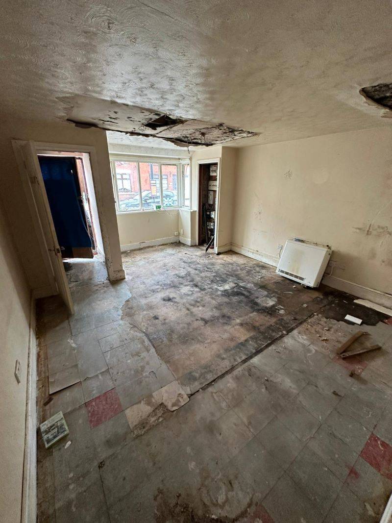 Three Flats 480 - 482 Heath End Road, Nuneaton, Warwickshire, CV10 7HE