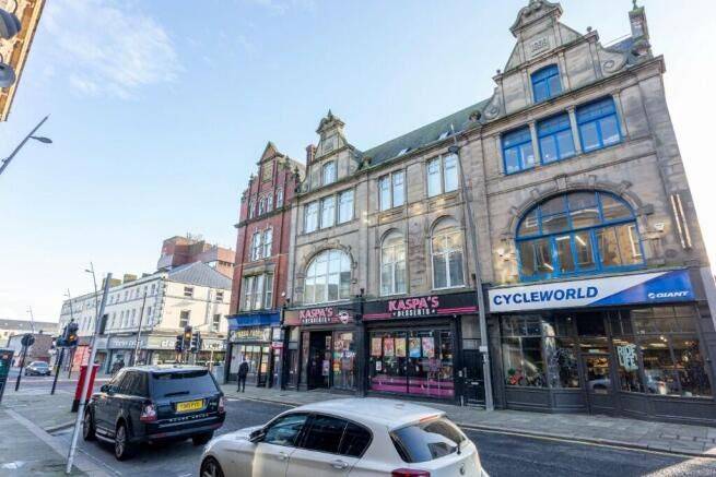 Flat 2 220-221 High Street West, Sunderland, Tyne and Wear, SR1 1TZ