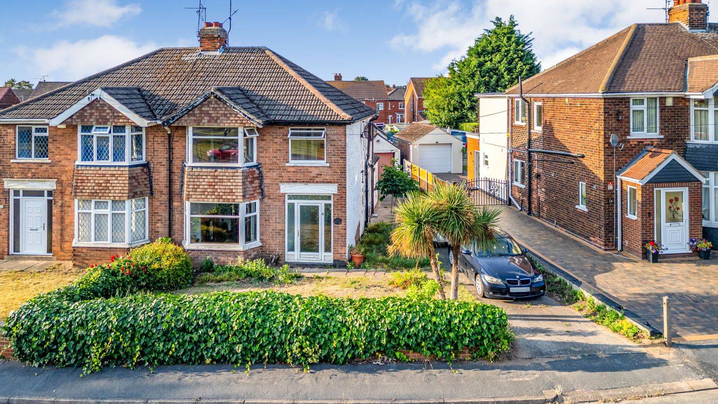 15 Woodland View, Scunthorpe, South Humberside, DN15 8BA