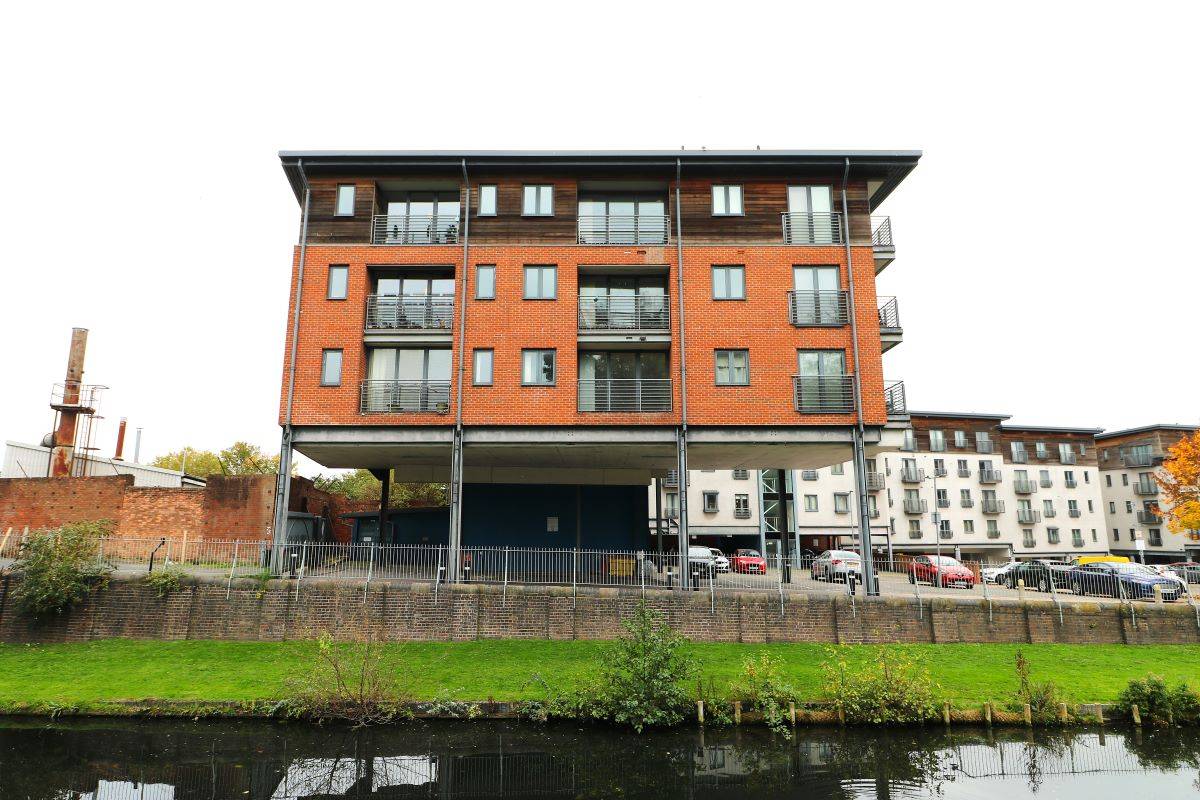 Apartment 124 Smiths Flour Mill, Walsall, West Midlands, WS2 8DE
