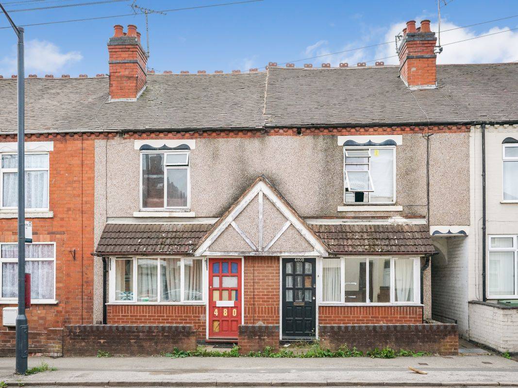 Three Flats 480 Heath End Road, Nuneaton, Warwickshire, CV10 7HE