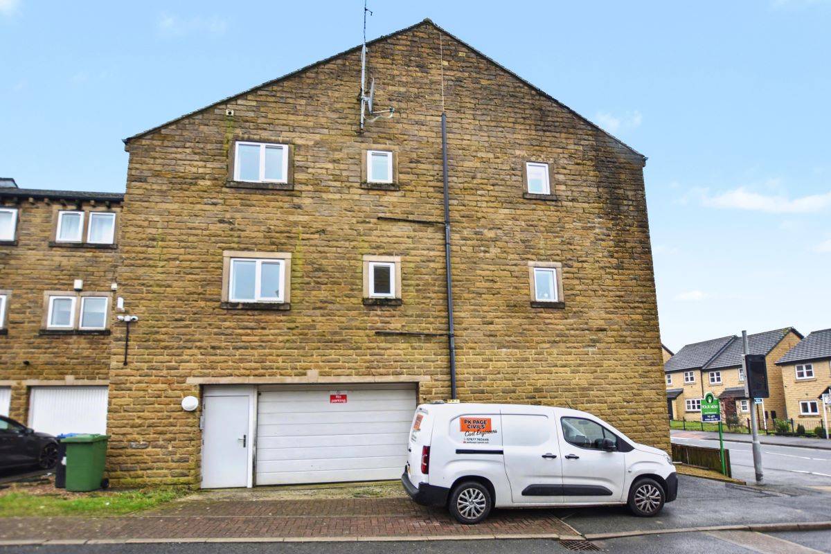 24 Old Clock Mill Court, Denholme, Bradford, West Yorkshire, BD13 4FG