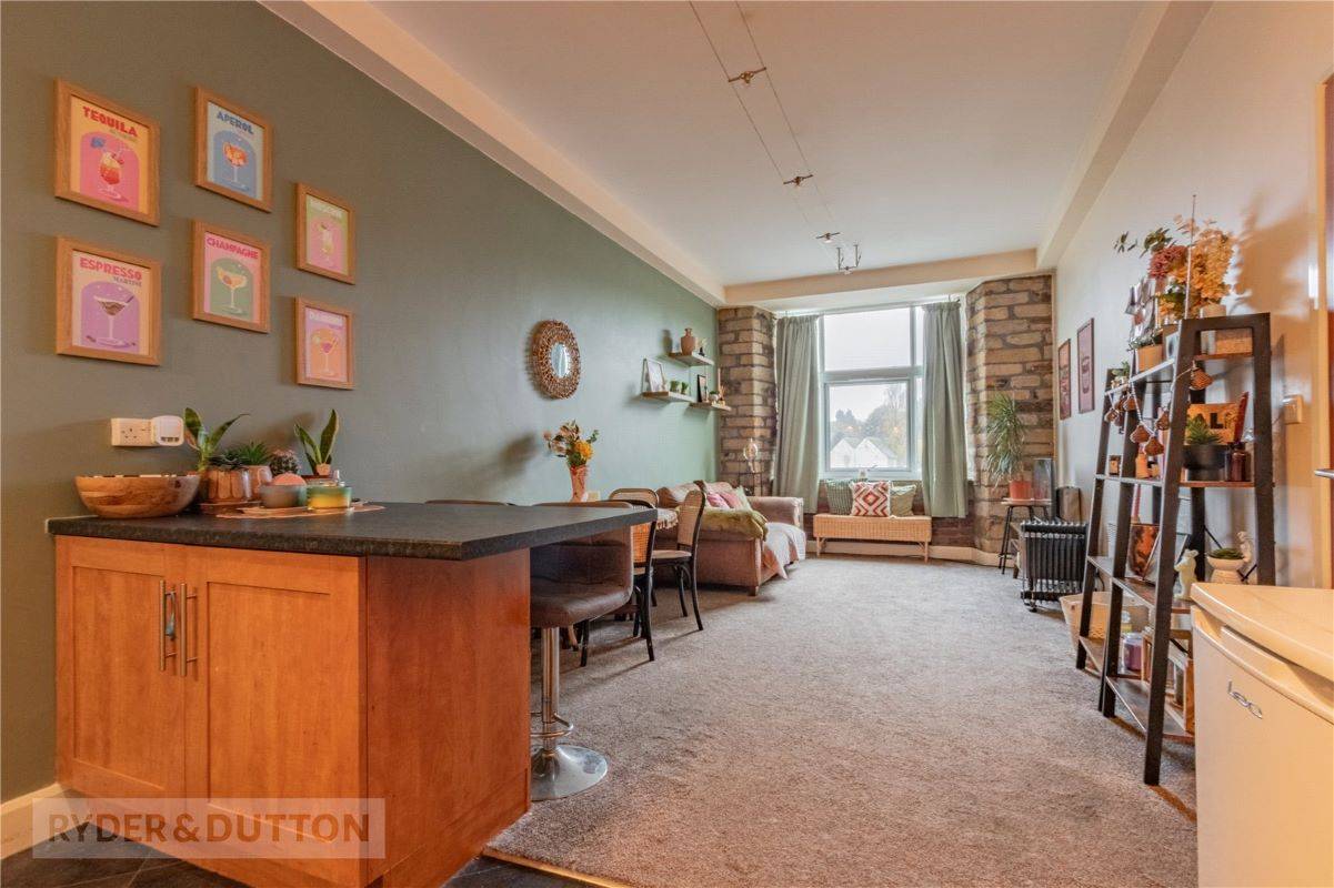 Apartment 27 Savile Court, Savile Street, Huddersfield, West Yorkshire, HD3 4JT