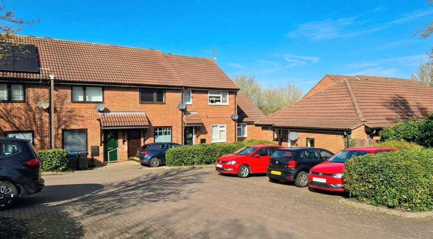 57 Porthcawl Green Tattenhoe, Milton Keynes, Buckinghamshire, MK4 3AL