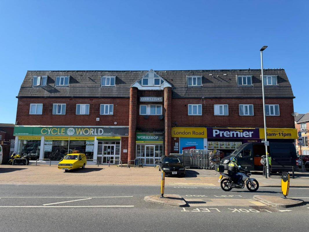 Flat 15 Forbes Court, Portsmouth, Hampshire, PO2 9HJ