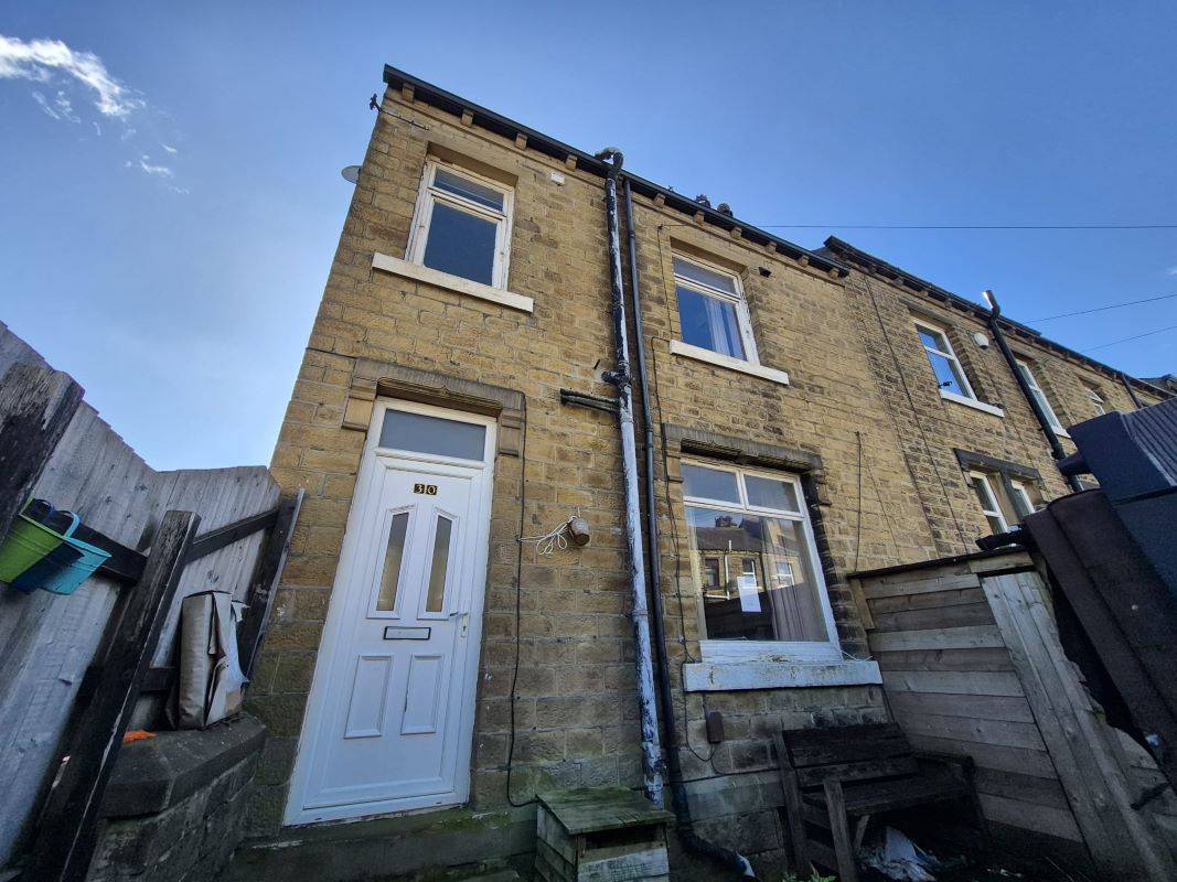 30 May Street, Huddersfield, West Yorkshire, HD4 5DG