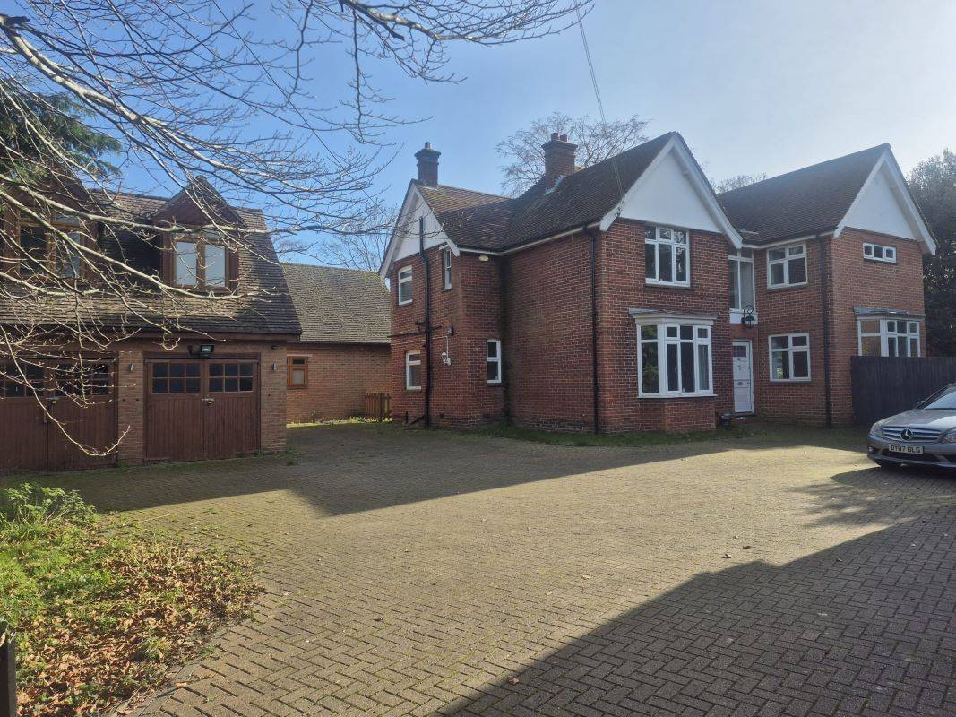 46 Castle Way Leybourne, West Malling, Kent, ME19 5HG