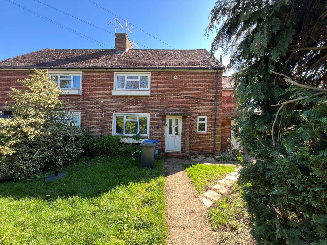 79 Kingsbury Drive Old Windsor, Windsor, Berkshire, SL4 2NH