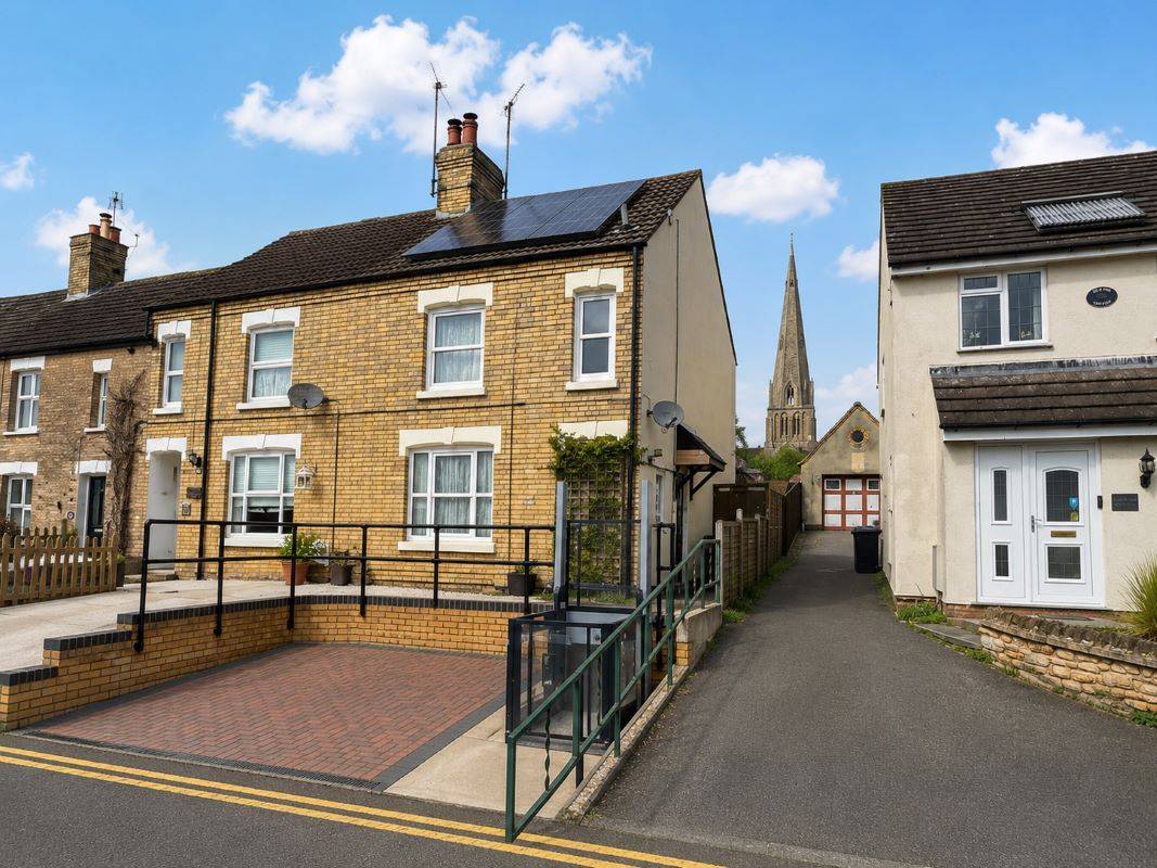 18 Manor Street Raunds, Wellingborough, Northamptonshire, NN9 6JW