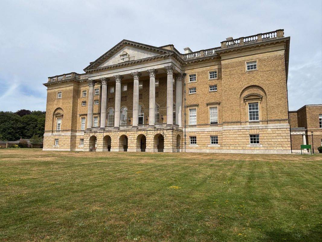 6 Thorndon Hall Thorndon Park, Brentwood, Essex, CM13 3RJ