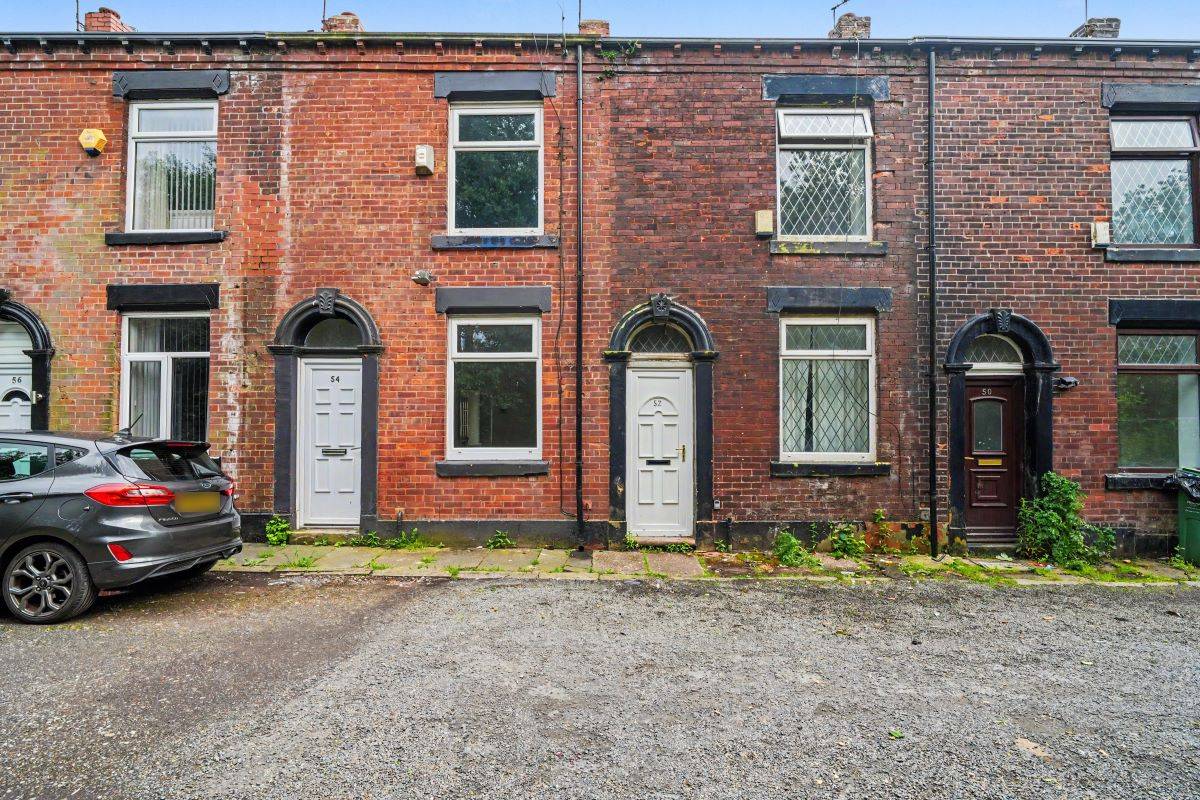 52 Newbreak Street, Oldham, Lancashire, OL4 2EB
