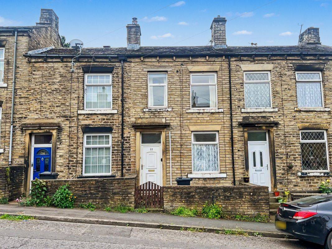 22 Clifton Common, Brighouse, West Yorkshire, HD6 1QW