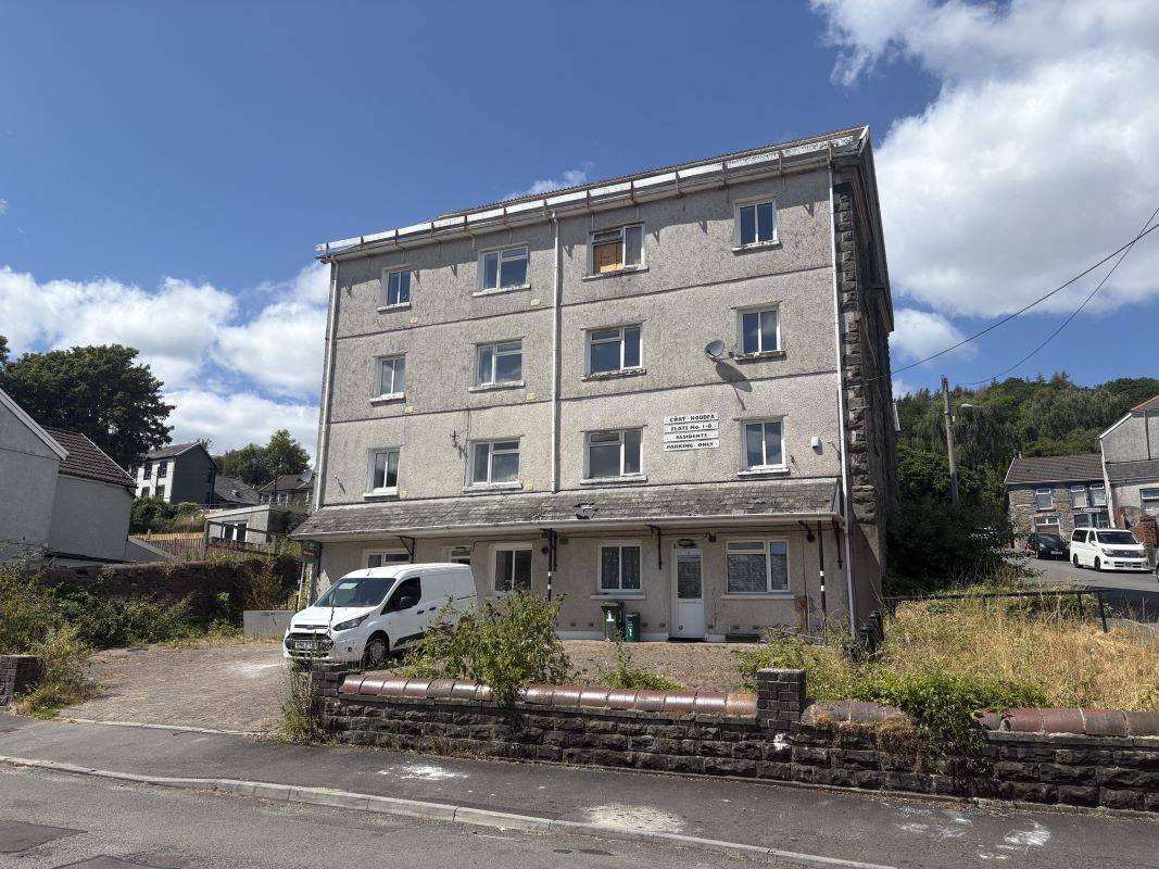 8 Cwrt Noddfa, Godreaman Street, Aberdare, Rhondda Cynon Taff, CF44 6DJ