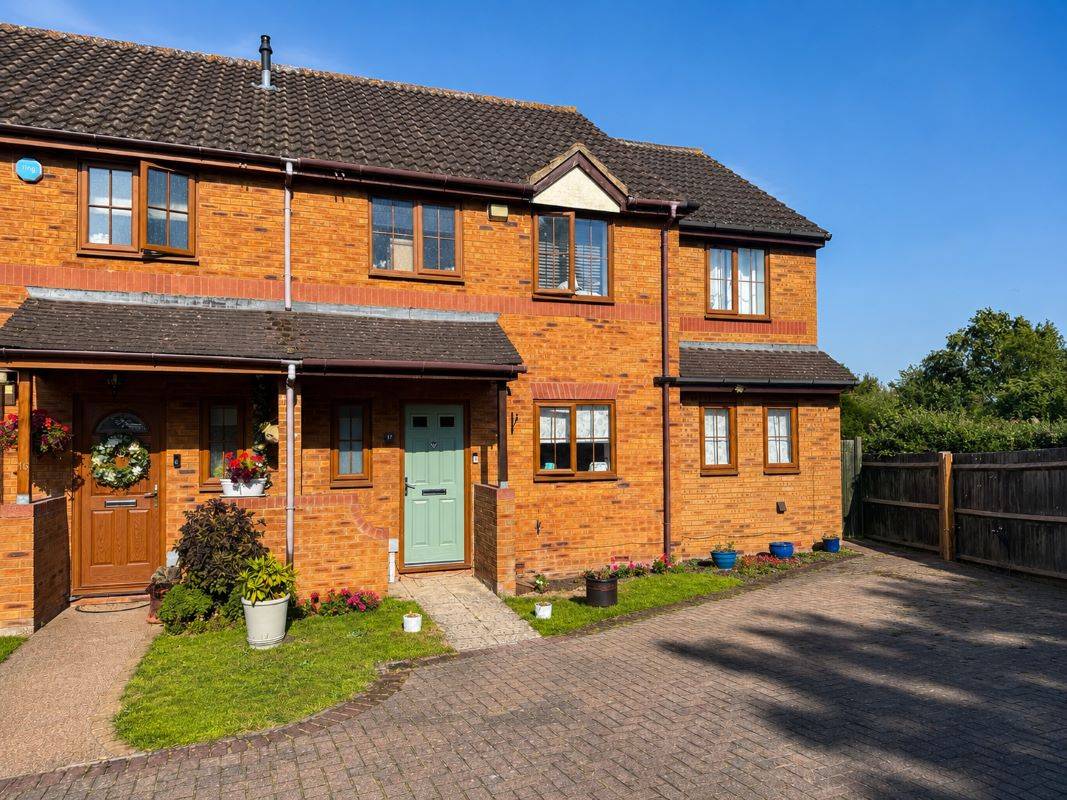 17 Lodge Close Little Houghton, Northampton, Northamptonshire, NN7 1AF